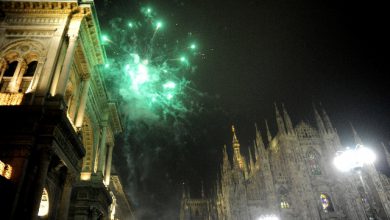Fuochi d'artificio a Milano. Foto ANSA