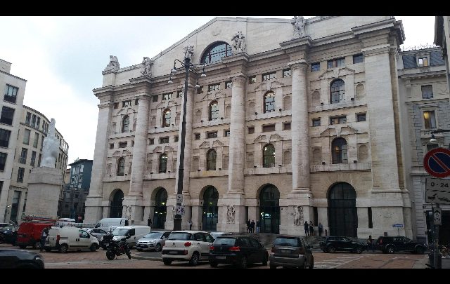 La Borsa di Milano in Piazza Affari. Foto ANSA