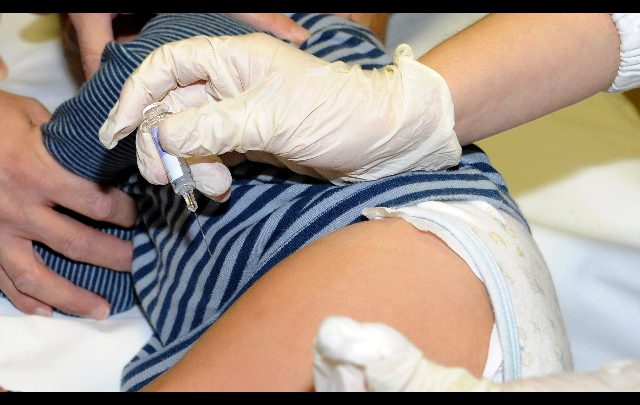 Vaccini, Oms: non farli minaccia la salute globale
