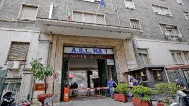 Napoli, si indaga sull'origine delle blatte all'ospedale Vecchio Pellegrini