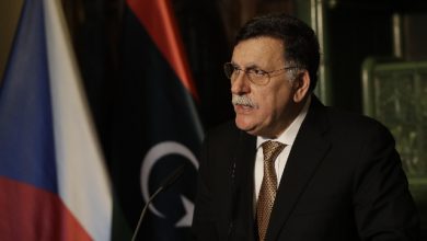 Fayez Al-Sarraj accusa la Francia si sostenere Haftar