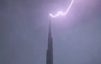 dubai fulmine burj khalifa video